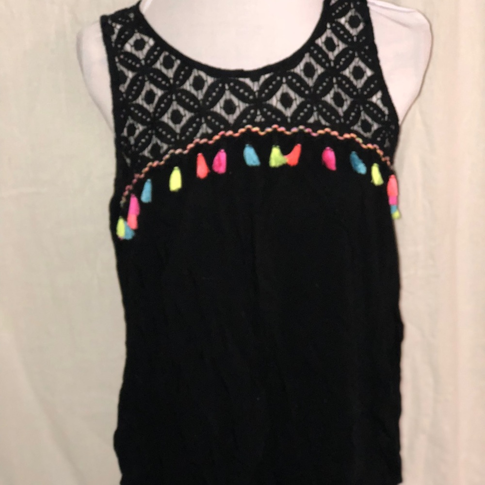 Neon fringe tank
